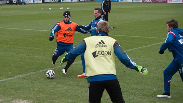 到两队逐渐 到两队逐渐