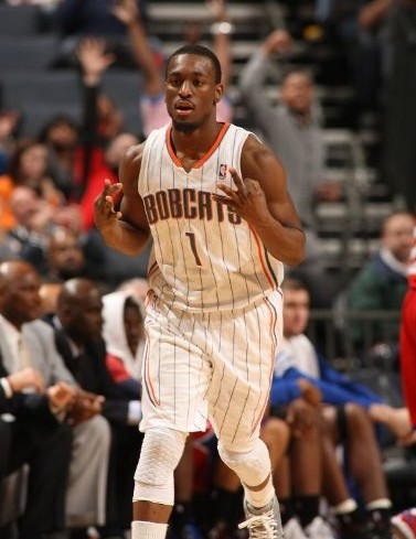 0亚泰稳居 0亚泰稳居