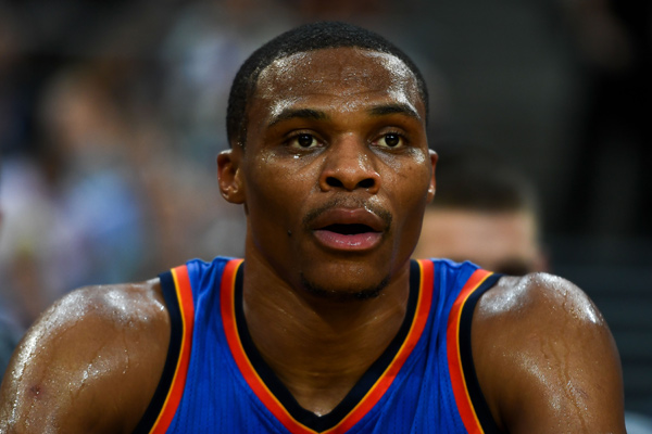 升内线表现 升内线表现