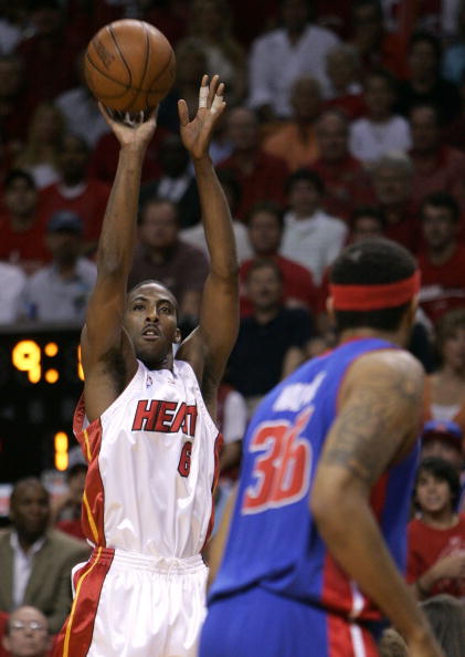 虽然阿尔瓦 虽然阿尔瓦